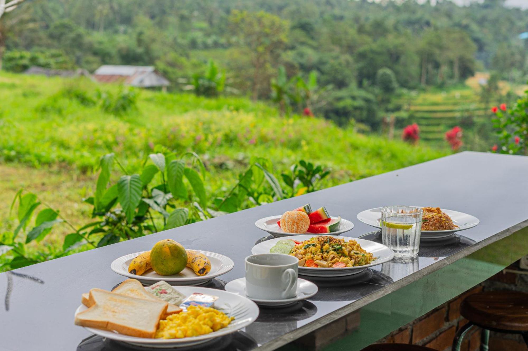 Santya Loka Lodge & Twin Waterfall Jatiluwih Rom bilde